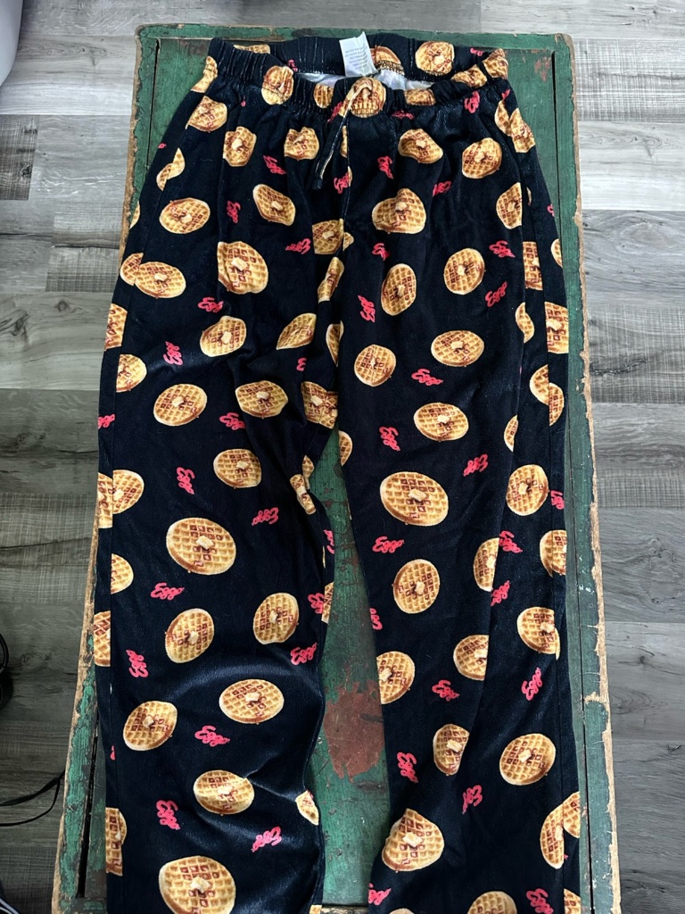 Black Waffle Print Lounge Pants - Casual Comfort